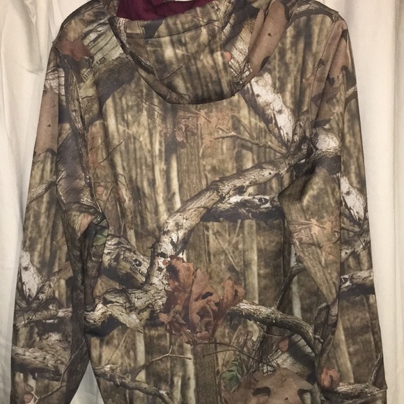 Under Armour size small camouflage hoodie - Picture 6 of 6